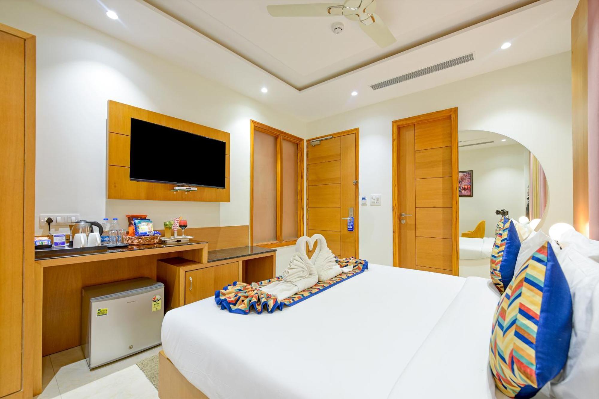 Classio Royale By Io Hotels Near Golden Temple 암리차르 외부 사진