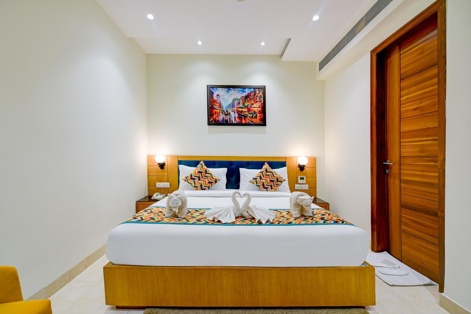 Classio Royale By Io Hotels Near Golden Temple 암리차르 외부 사진